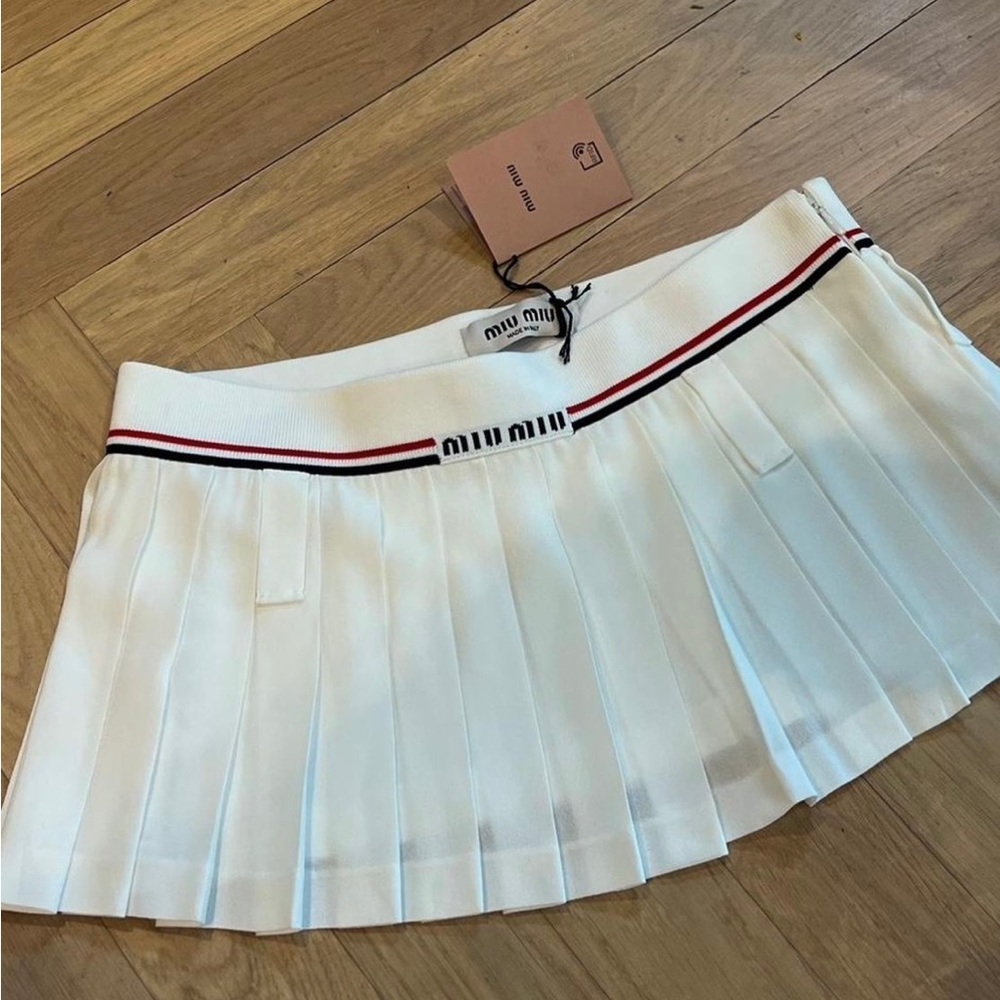 Miu Miu Tennis Skirt
S / IT 38
Brand New
RRP: £1299
#miumiu #tennisskirt